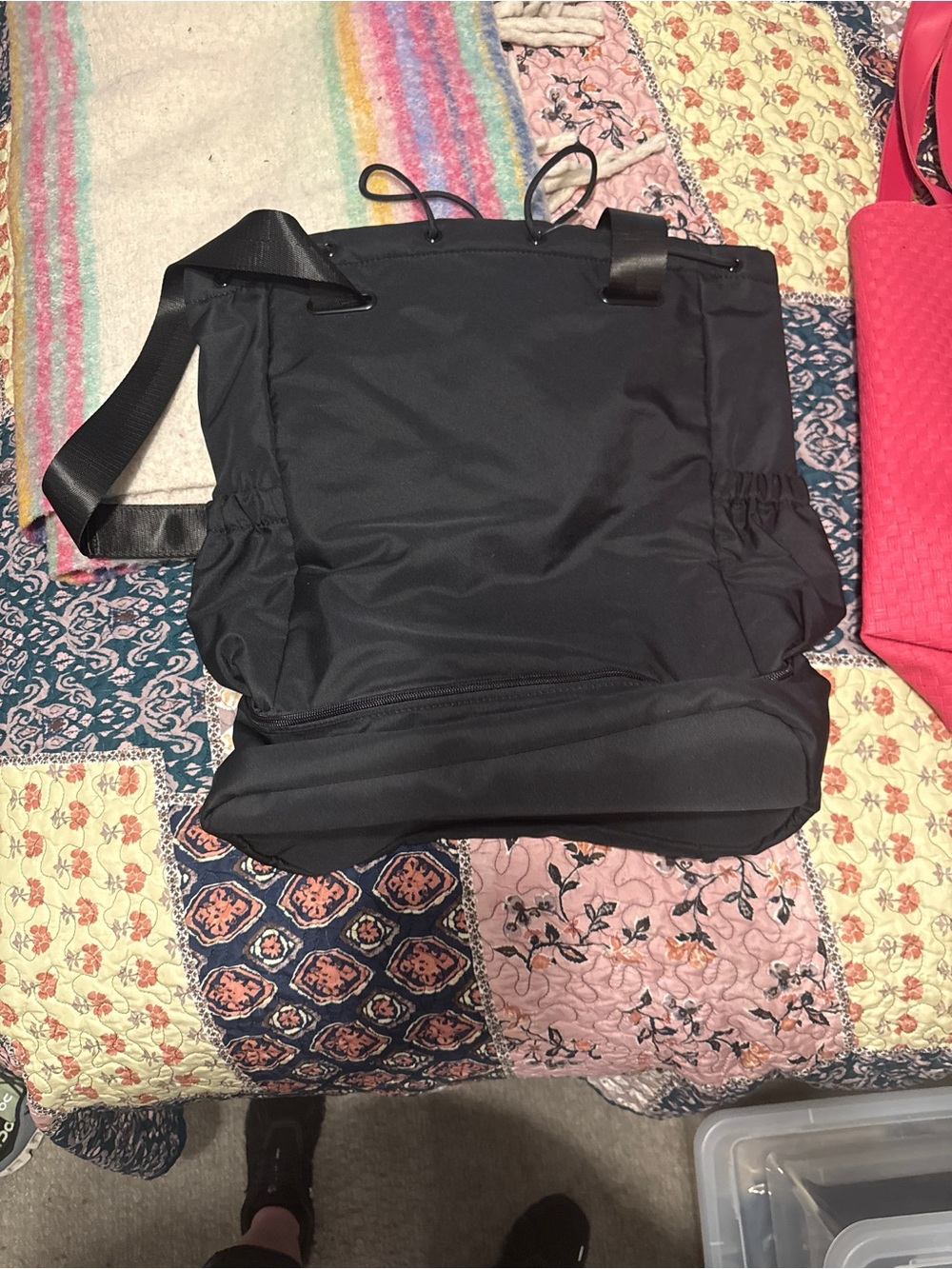 NWOT Beyond Yoga Black Convertible Gym Bag Backpack FabFitFun